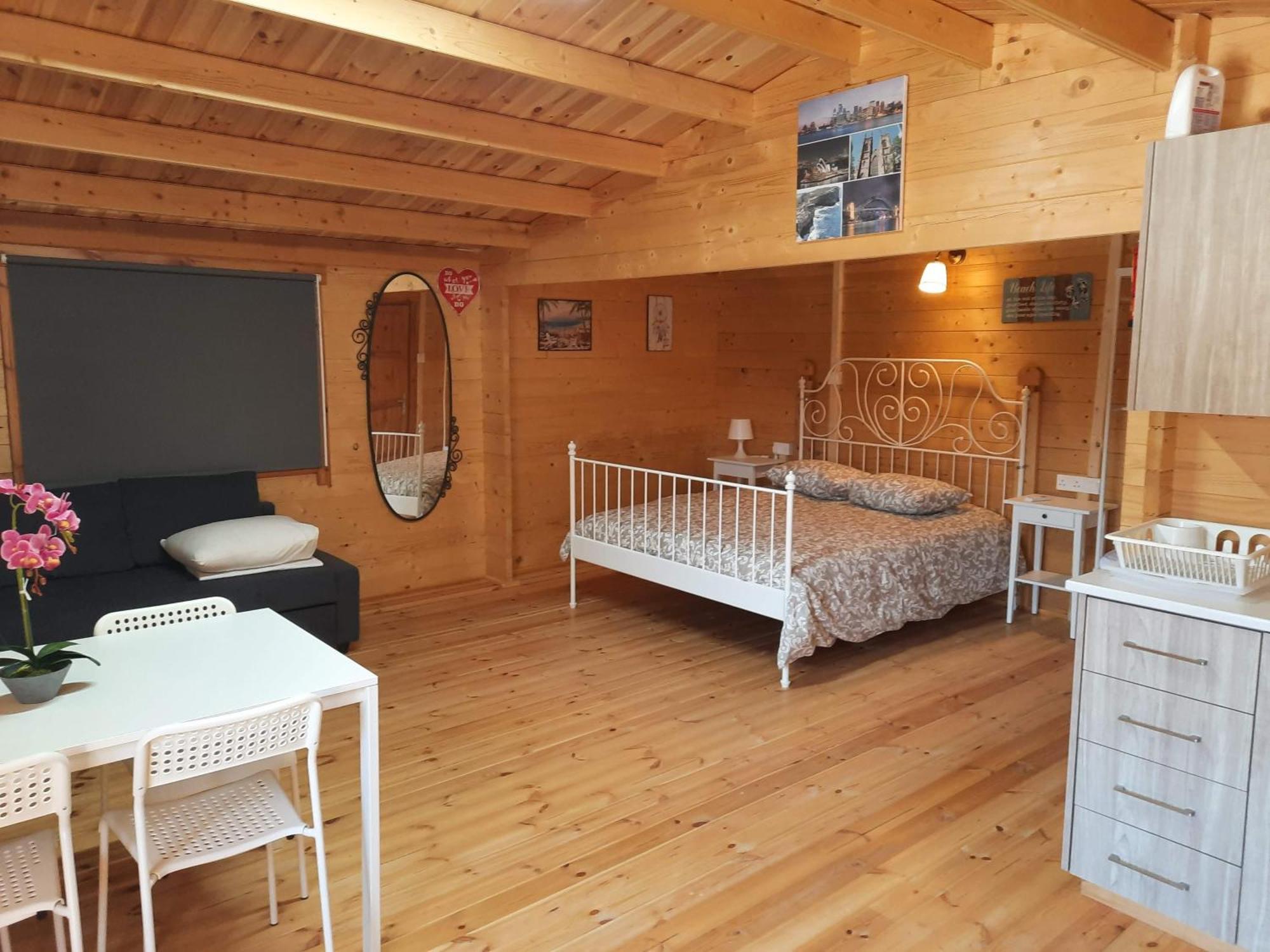 Отель Cyprus Glamping Park Agios Theodoros Номер фото